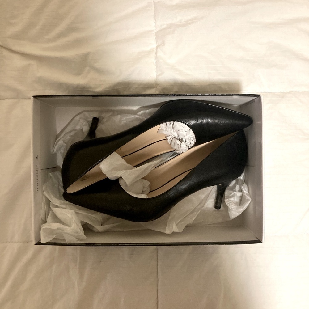 Nine West Arlene pointy toe pumps